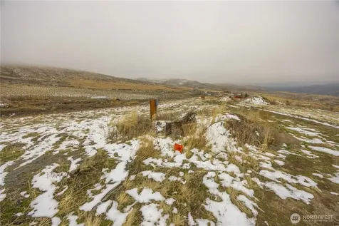 12 Charlie Drive Pateros WA 98846