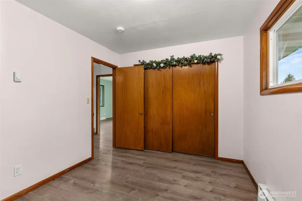 404 Eleventh Street Raymond WA 98577