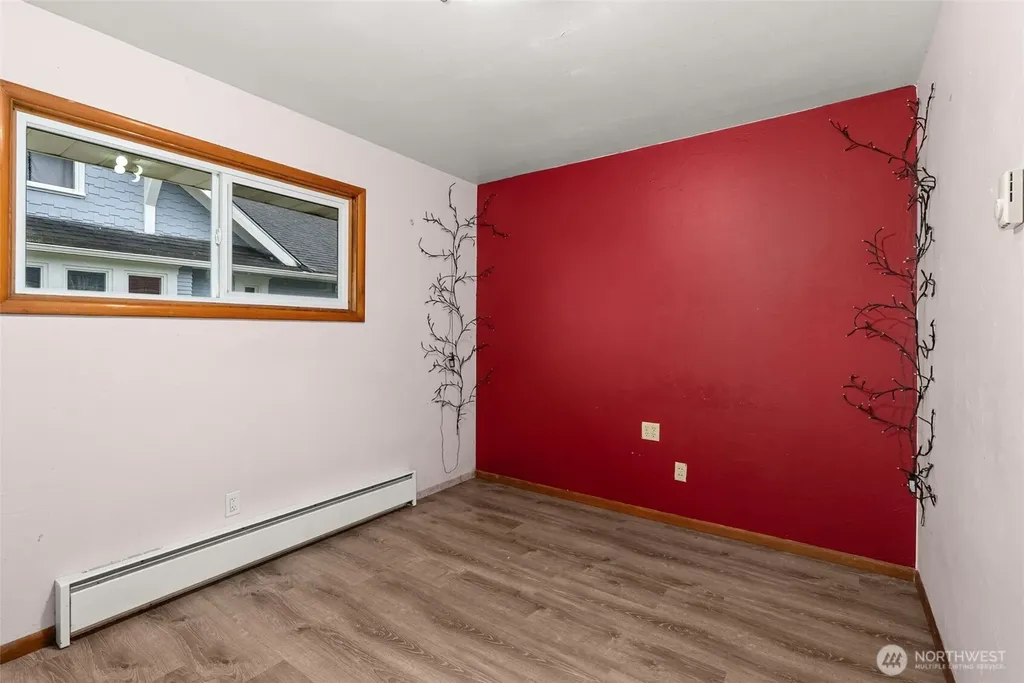 404 Eleventh Street Raymond WA 98577