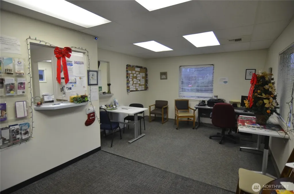 140 NE State Route 300 Belfair WA 98528