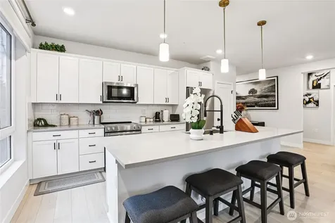 14598 Westminster Way N Shoreline WA 98133