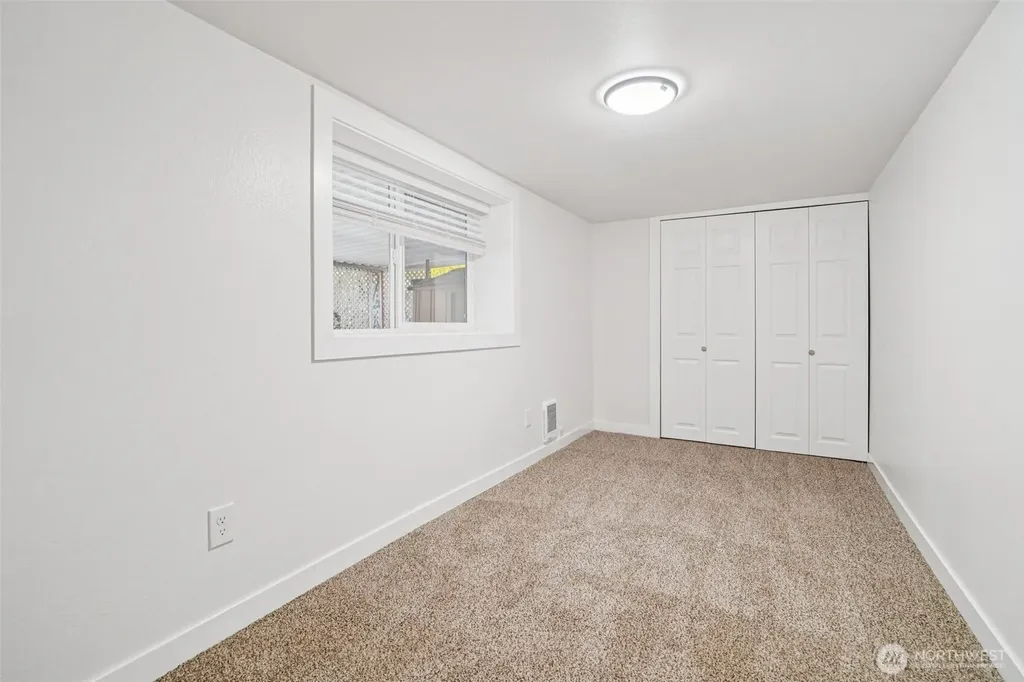 18501 52nd Avenue W Lynnwood WA 98037