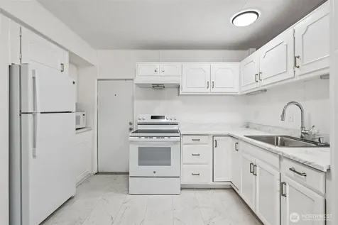 18501 52nd Avenue W Lynnwood WA 98037