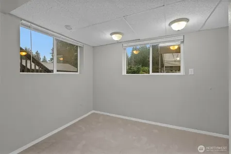 9901 59th Avenue Ct E Puyallup WA 98373
