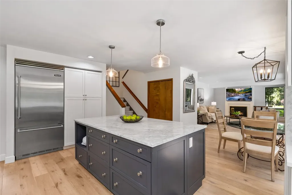 21845 NE 30th Place Sammamish WA 98074