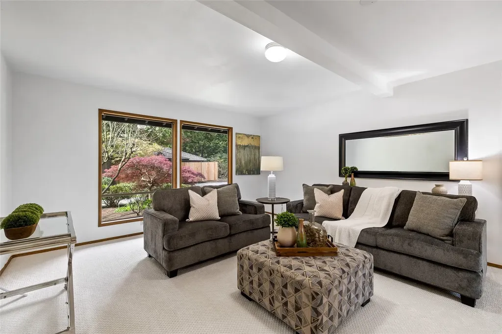 21845 NE 30th Place Sammamish WA 98074