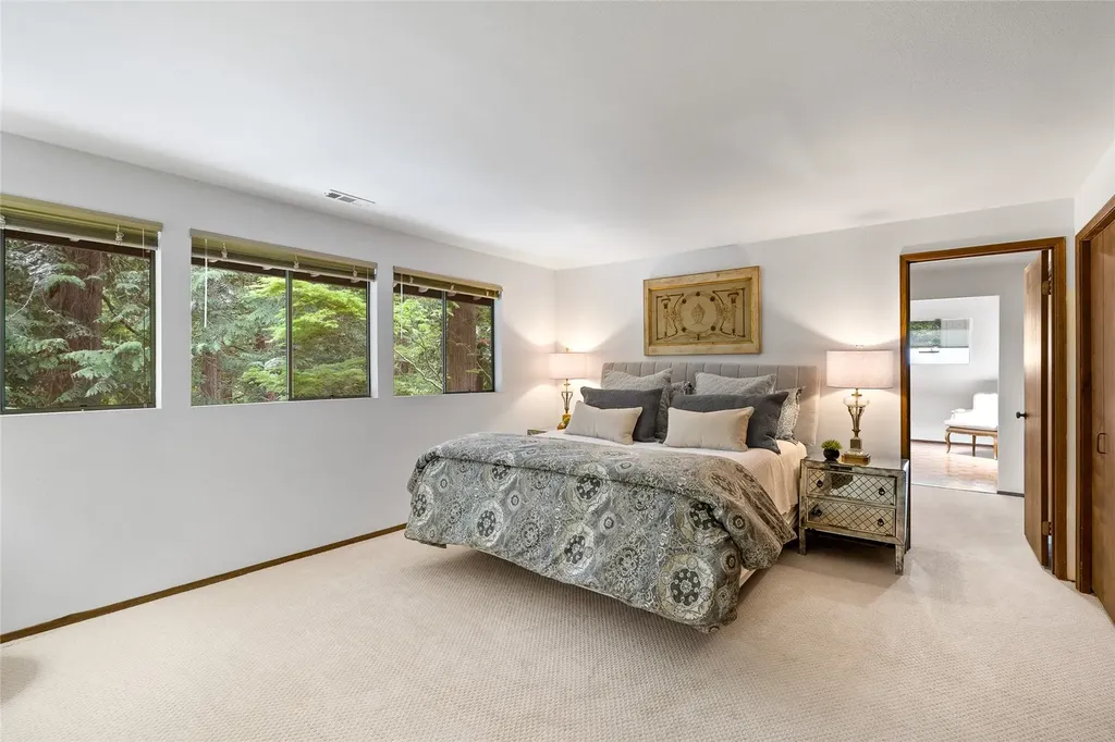 21845 NE 30th Place Sammamish WA 98074