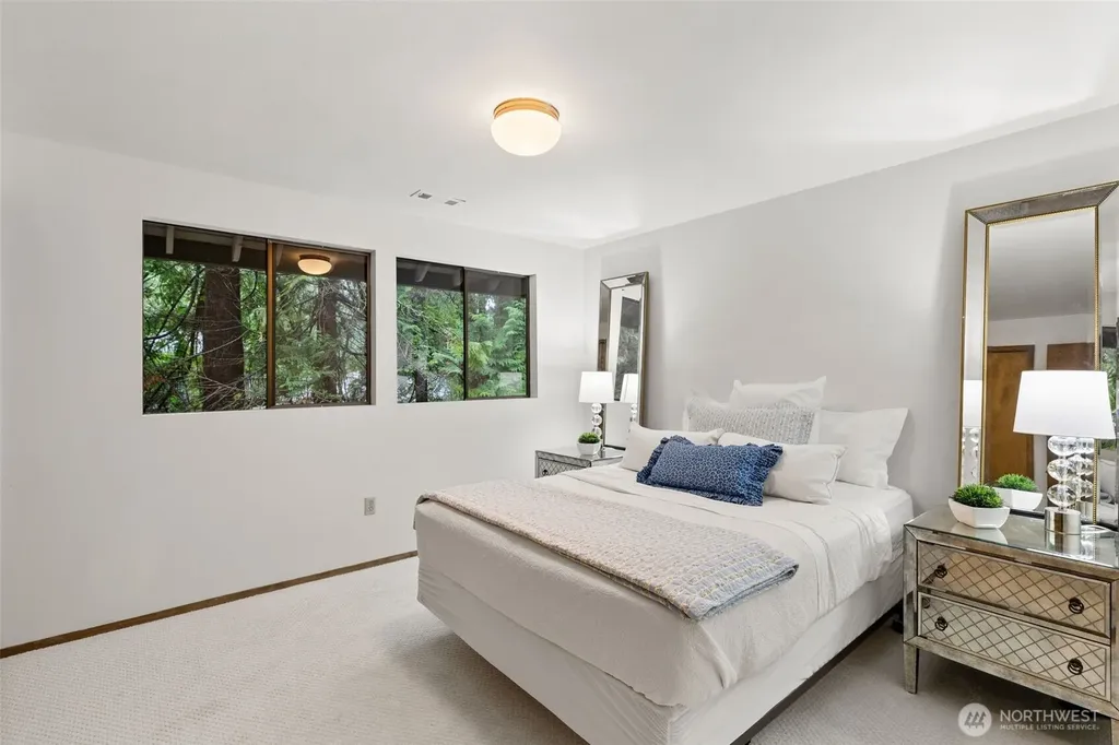21845 NE 30th Place Sammamish WA 98074
