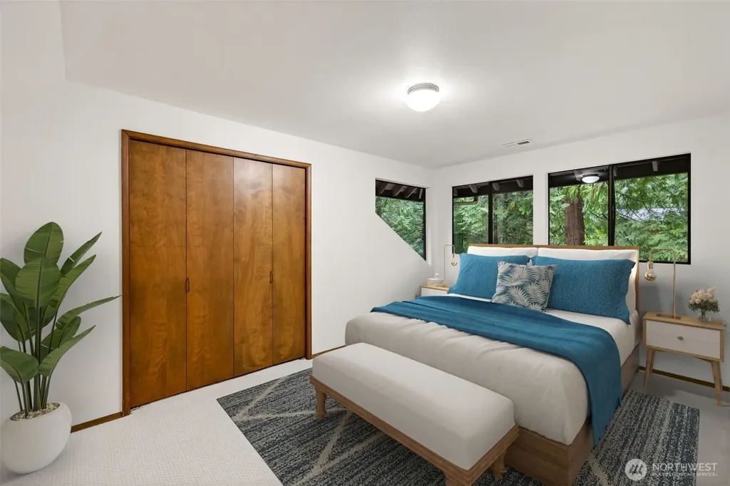 21845 NE 30th Place Sammamish WA 98074