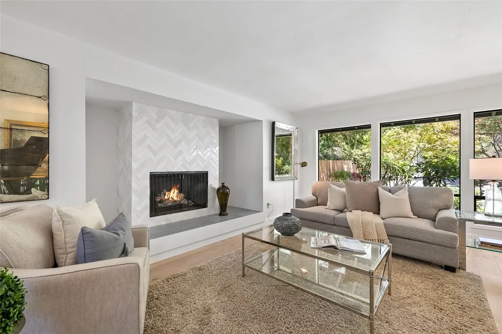 21845 NE 30th Place Sammamish WA 98074
