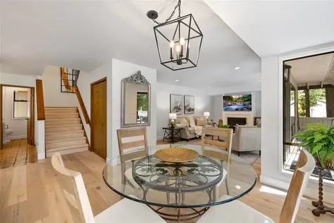 21845 NE 30th Place Sammamish WA 98074