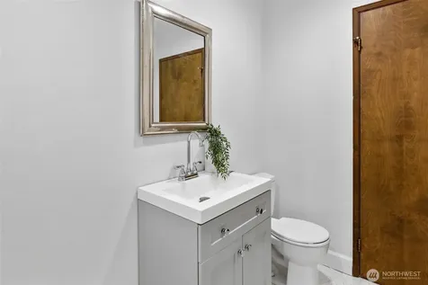 21845 NE 30th Place Sammamish WA 98074