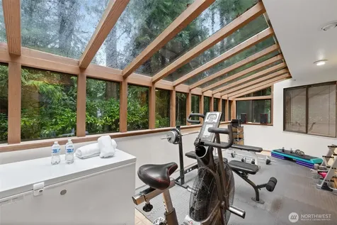 21845 NE 30th Place Sammamish WA 98074