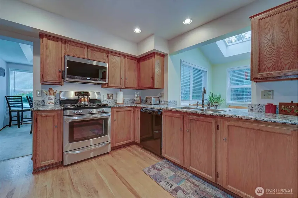 6494 Windward Place NW Bremerton WA 98312