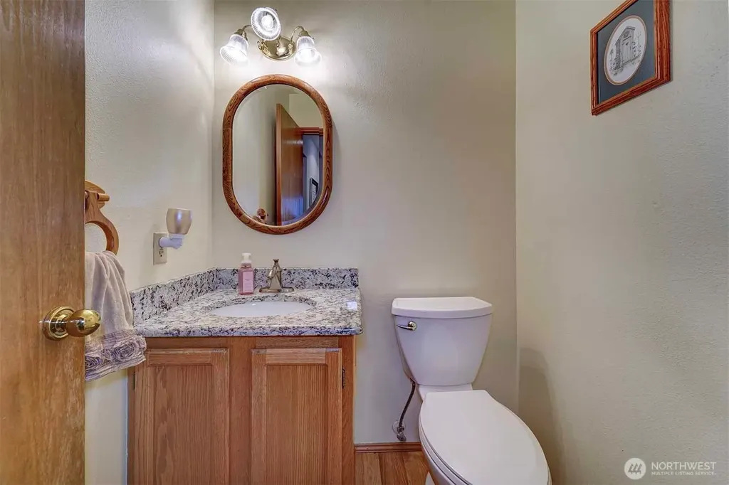 6494 Windward Place NW Bremerton WA 98312
