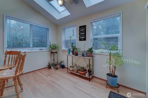 6494 Windward Place NW Bremerton WA 98312