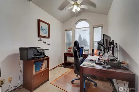 6494 Windward Place NW Bremerton WA 98312
