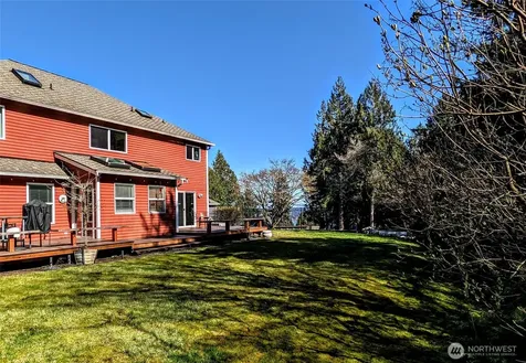 6494 Windward Place NW Bremerton WA 98312