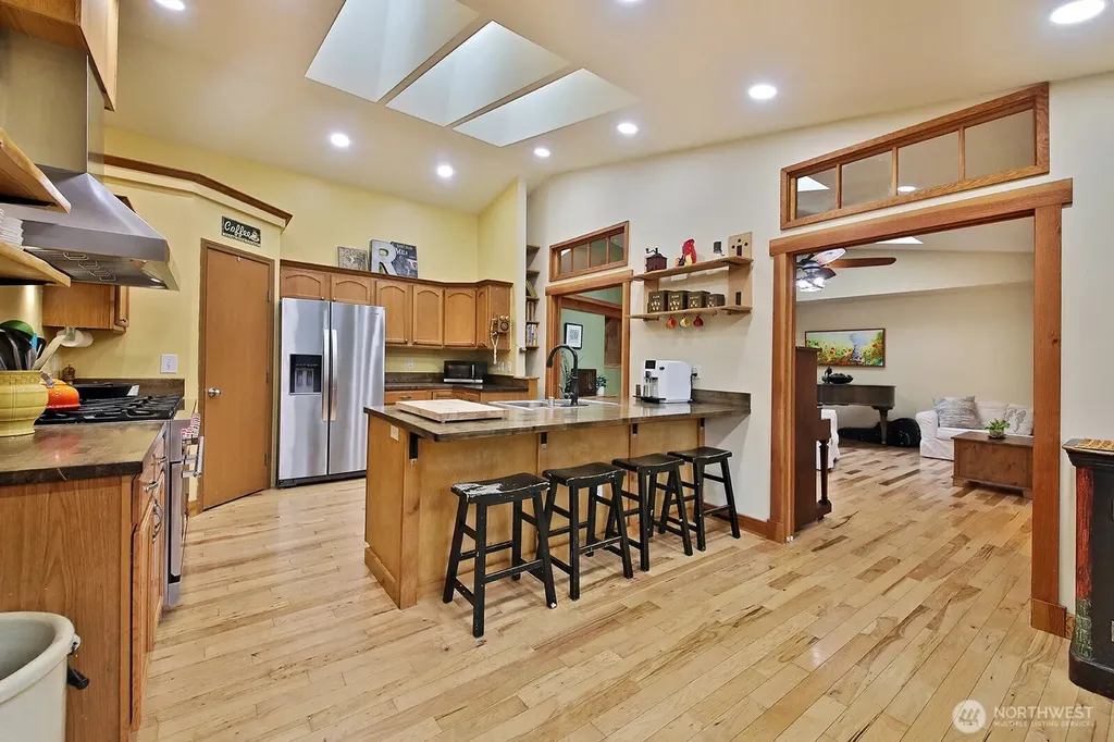 5180 Camelot Court Langley WA 98260