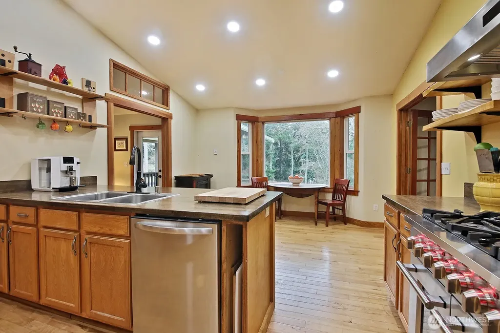 5180 Camelot Court Langley WA 98260