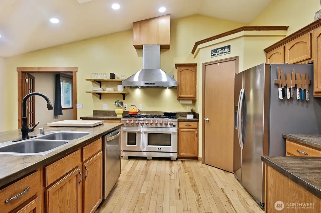 5180 Camelot Court Langley WA 98260