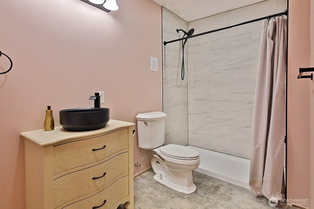 5180 Camelot Court Langley WA 98260