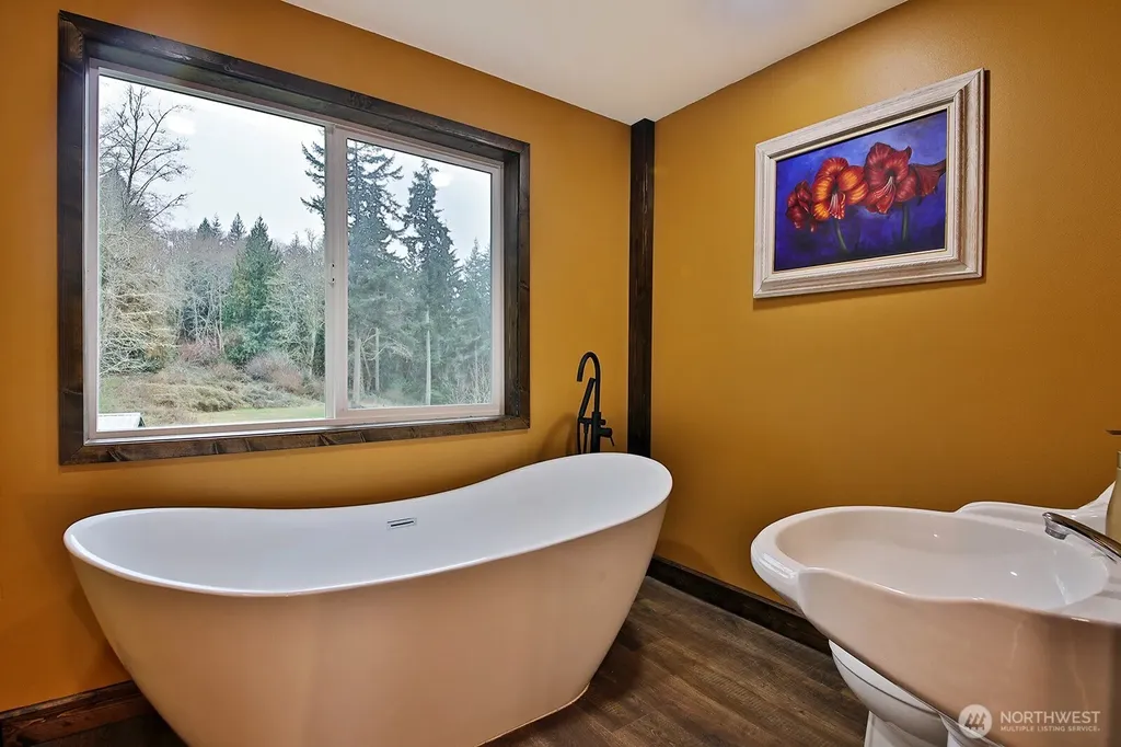 5180 Camelot Court Langley WA 98260