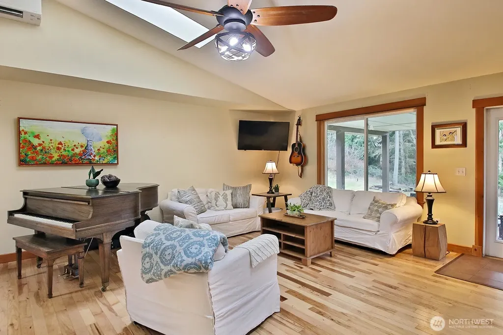 5180 Camelot Court Langley WA 98260