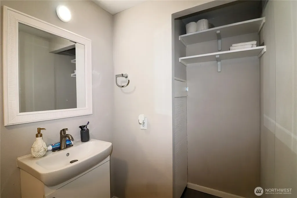 23905 101st Avenue E Graham WA 98338