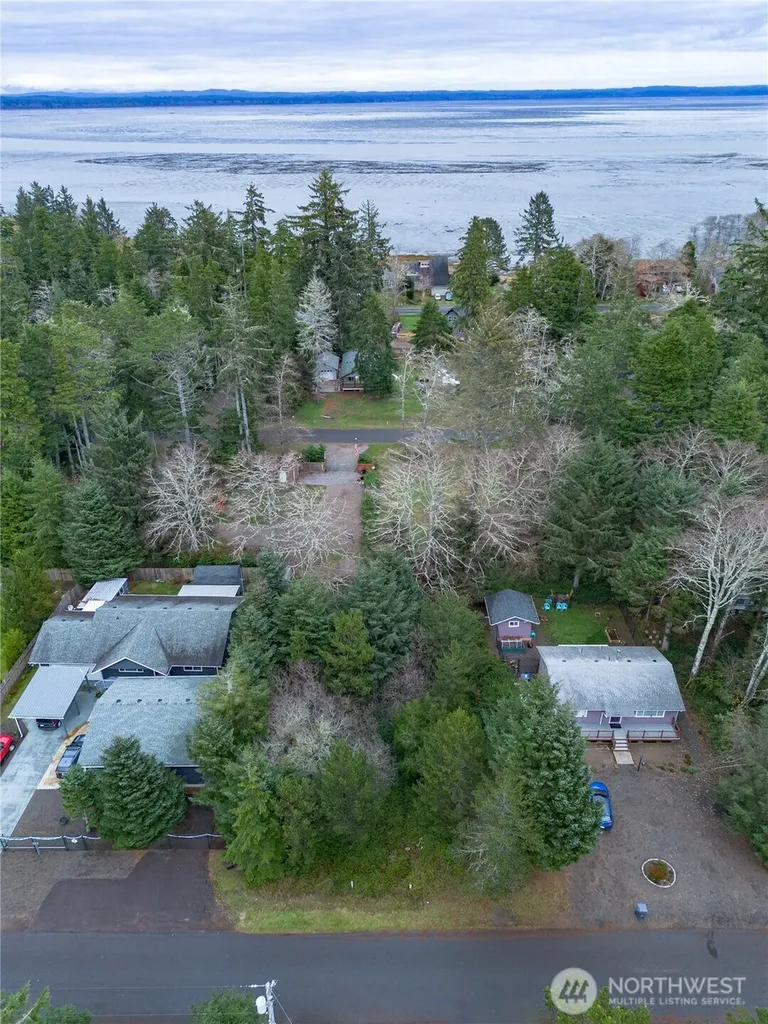 682 Copalis Avenue NE Ocean Shores WA 98569