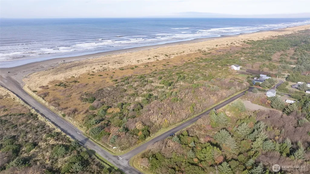 4 Driftwood Drive Ocean City WA 98569