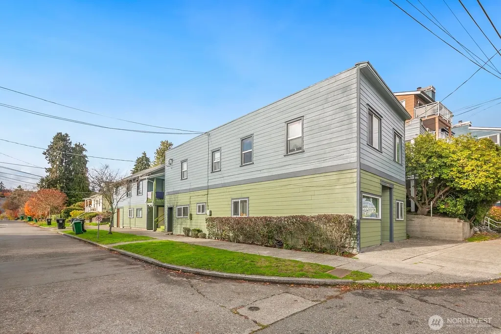 7103 Linden Avenue N Seattle WA 98103