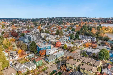 7103 Linden Avenue N Seattle WA 98103