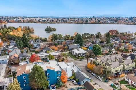 7103 Linden Avenue N Seattle WA 98103