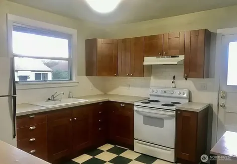 7103 Linden Avenue N Seattle WA 98103