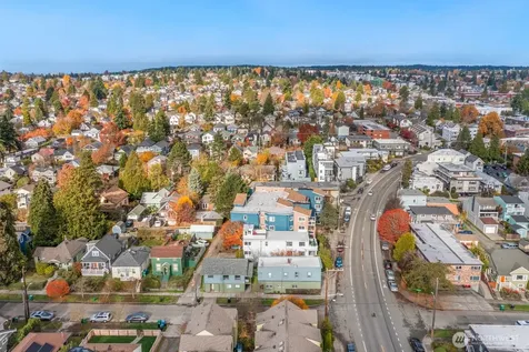 7103 Linden Avenue N Seattle WA 98103