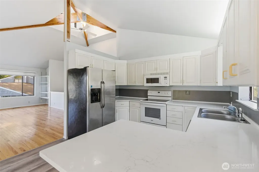 80 NE Brook Place Tahuya WA 98588