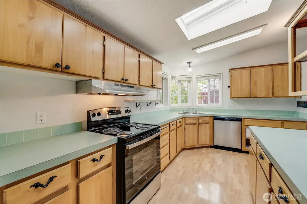 704 87th Avenue NE Lake Stevens WA 98258