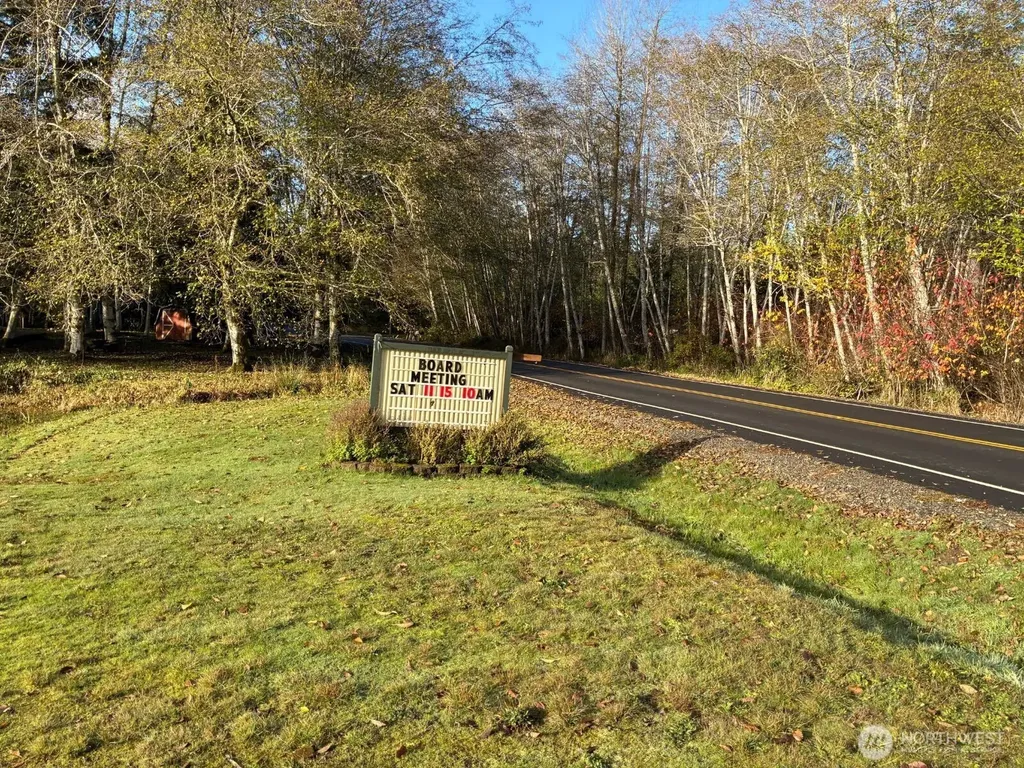 131 Chimacum Drive Elma WA 98541