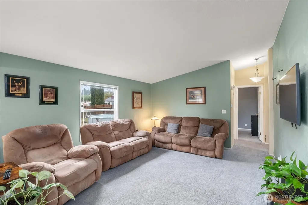 1614 Martin Street Elma WA 98541