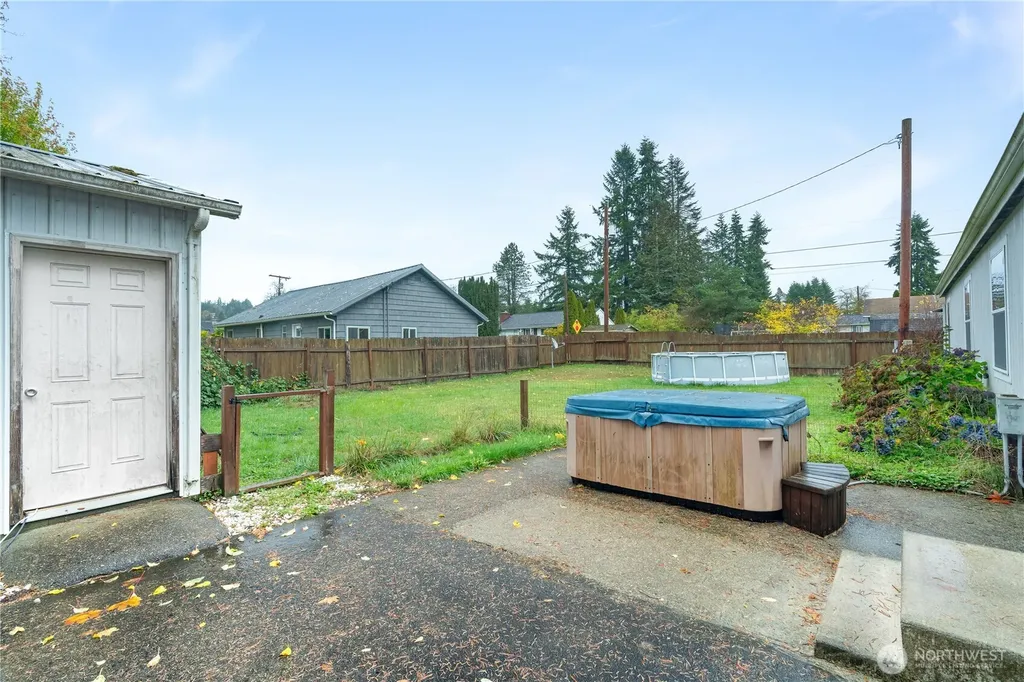 1614 Martin Street Elma WA 98541