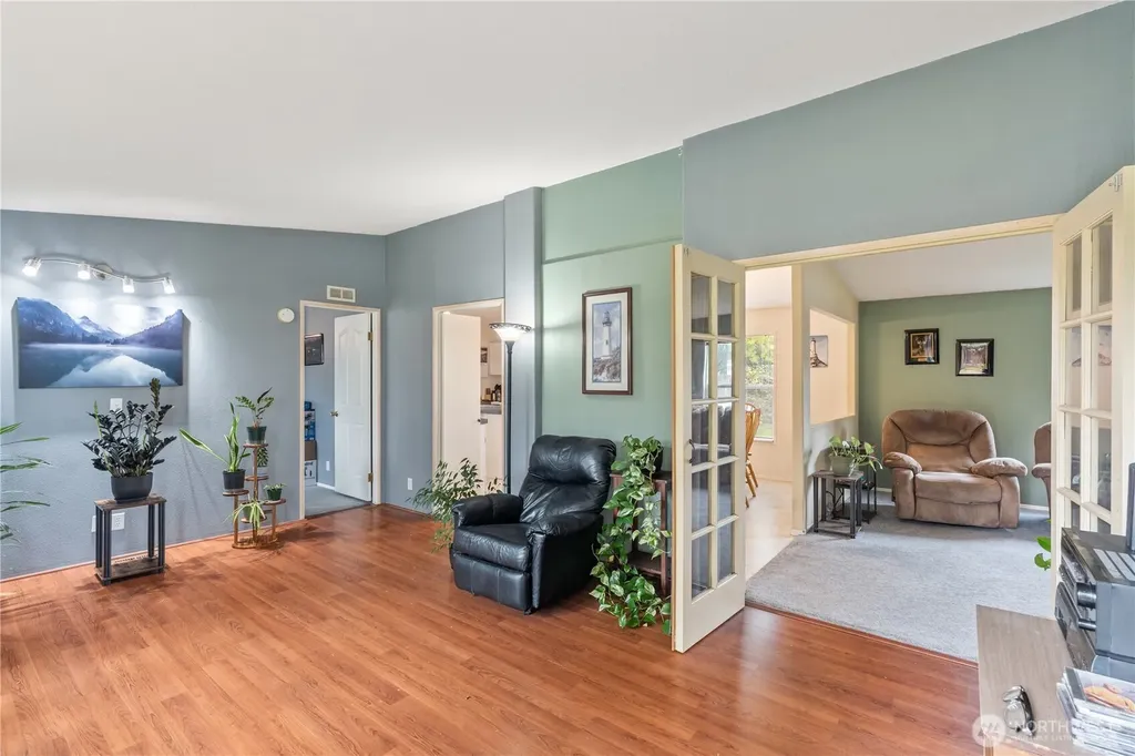 1614 Martin Street Elma WA 98541