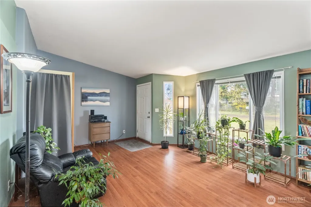 1614 Martin Street Elma WA 98541