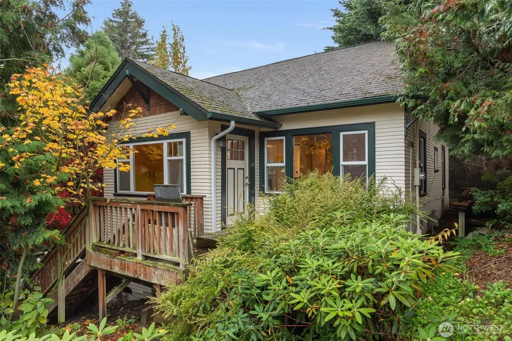 3007 S Court Street Seattle WA 98144