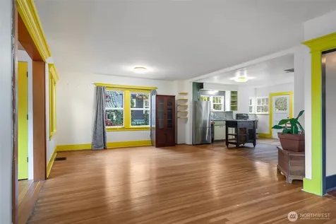 3007 S Court Street Seattle WA 98144