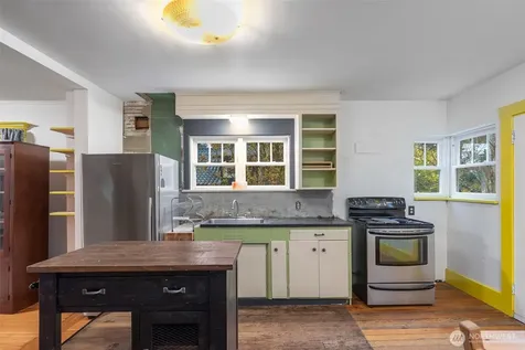 3007 S Court Street Seattle WA 98144
