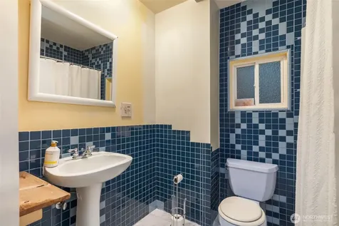 3007 S Court Street Seattle WA 98144