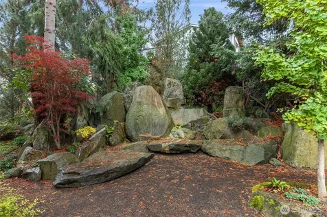 3007 S Court Street Seattle WA 98144