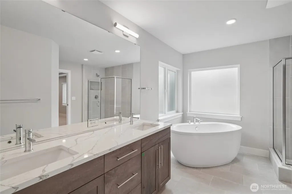 3822 194th Lane SE Bothell WA 98012