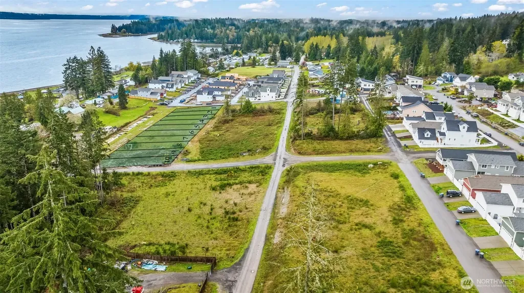 140 E Sullivan Street Allyn WA 98524
